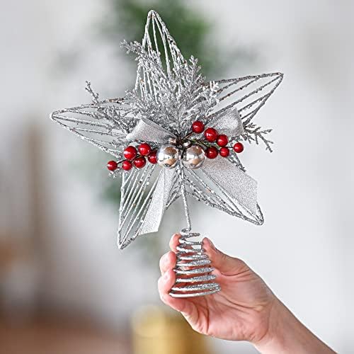 Süs Gümüş Yıldız Ağacı Topper-Noel Glitter Gümüş Yıldız Tatil Ağacı Gümüş Çan ve ökse otu ve kırmızı Meyveler ile üst dekorasyon