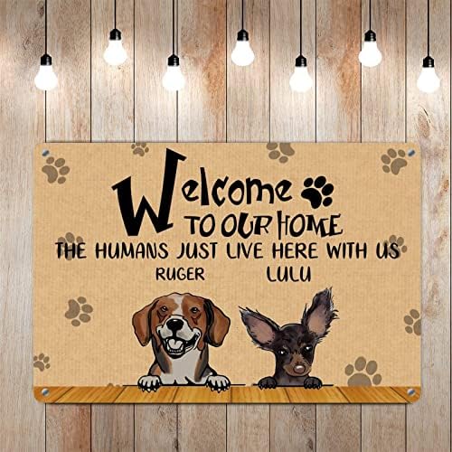 Alioyoit Özel Köpekler Adı Evimize hoşgeldiniz İnsanlar Burada bizimle Komik Metal Köpek İşareti Pet Köpek Kapı Askısı Rustik
